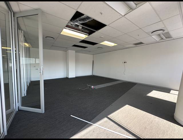 1,368M² OFFICE TO LET IN SANDTON CENTRAL